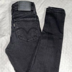 Levi’s style 711 skinny Black jeans (size 24)
